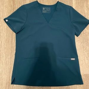 Figs Seafoam Scrub Top